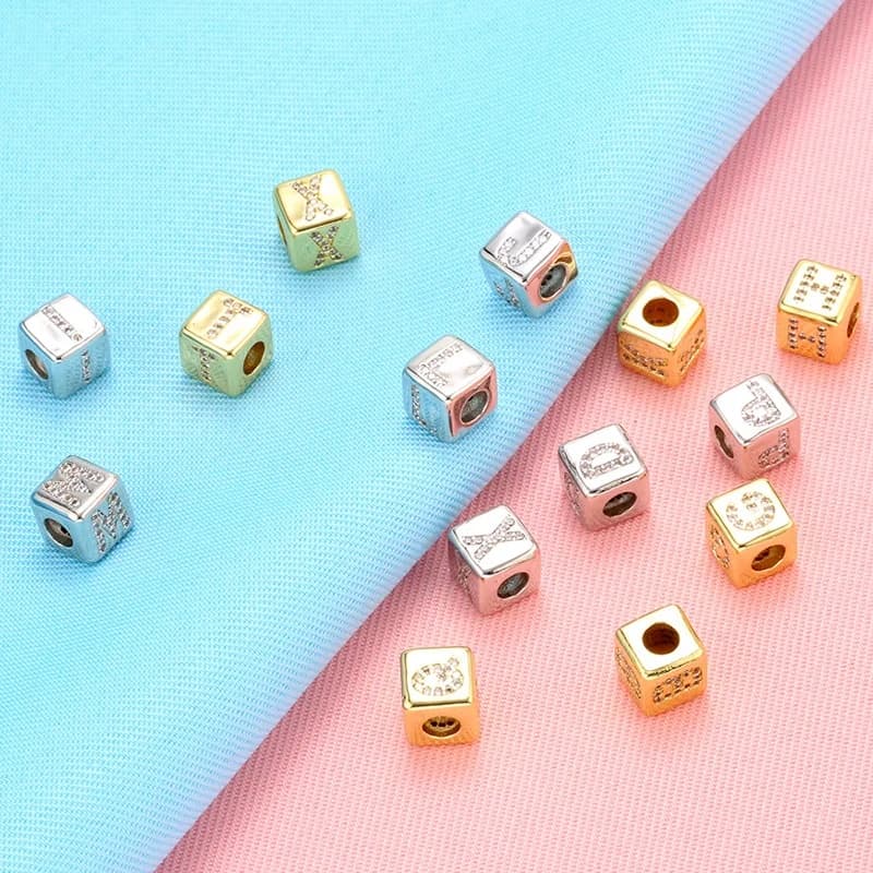 1PCS Gold Color 8x8mm Square A-Z Letter Beads