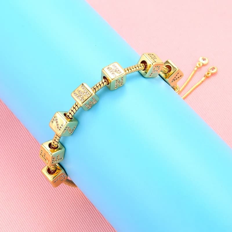 1PCS Gold Color 8x8mm Square A-Z Letter Beads