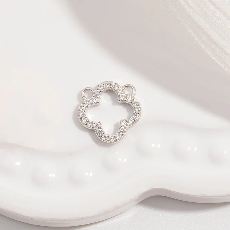 1PCS Hollowed-Out lucky Four-Leaf Clover Connector Clover Charm