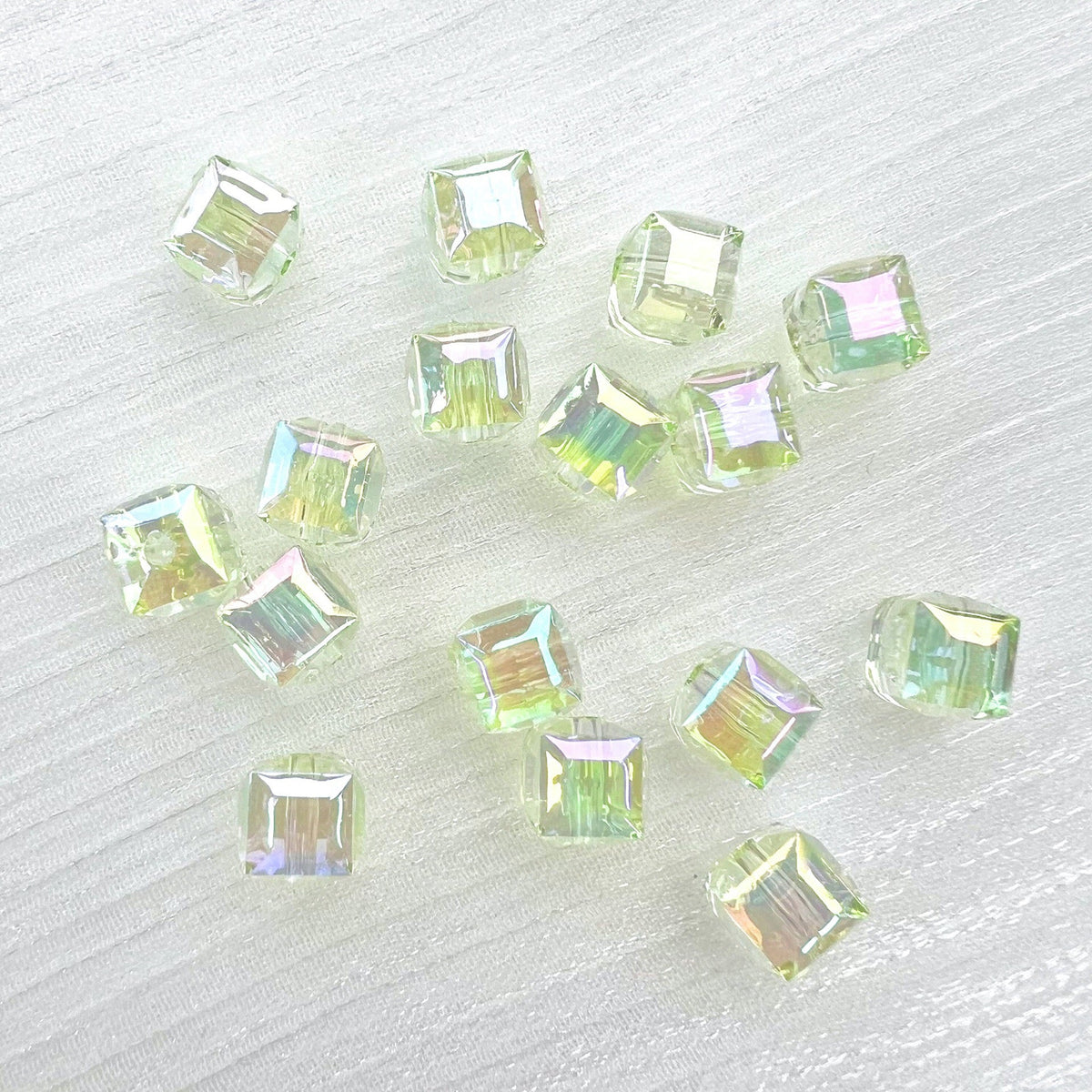 60pcs Transparent Acrylic Cube Beads