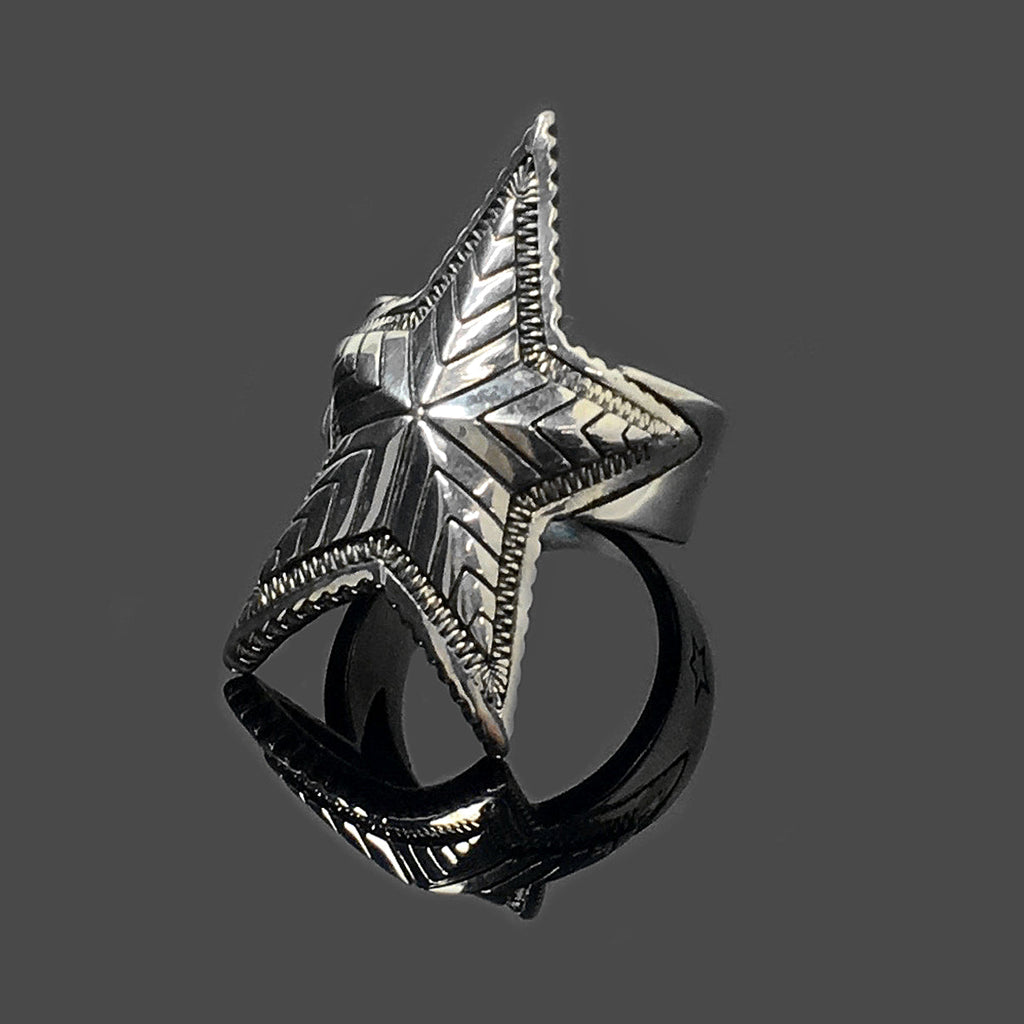 Vintage Sterling Silver Engraved Star Ring