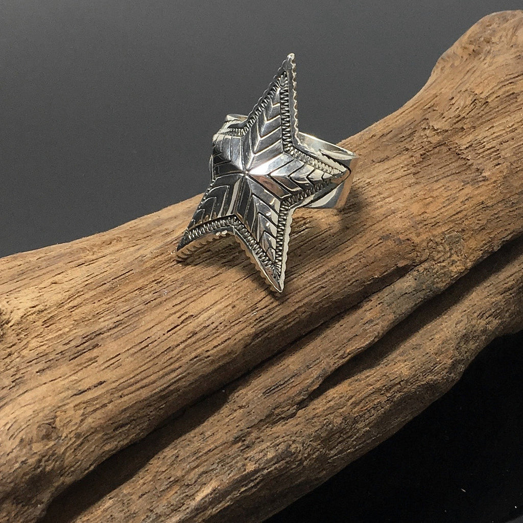 Vintage Sterling Silver Engraved Star Ring
