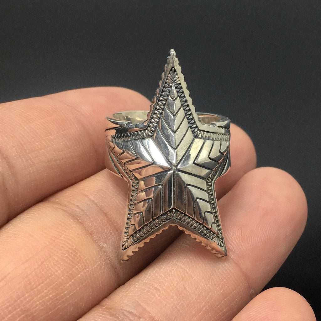 Vintage Sterling Silver Engraved Star Ring